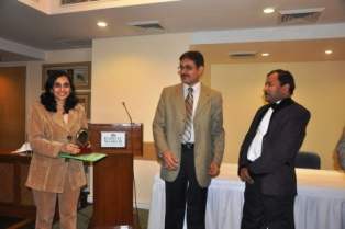 DR. DEEPIKA ASHOK SOOD